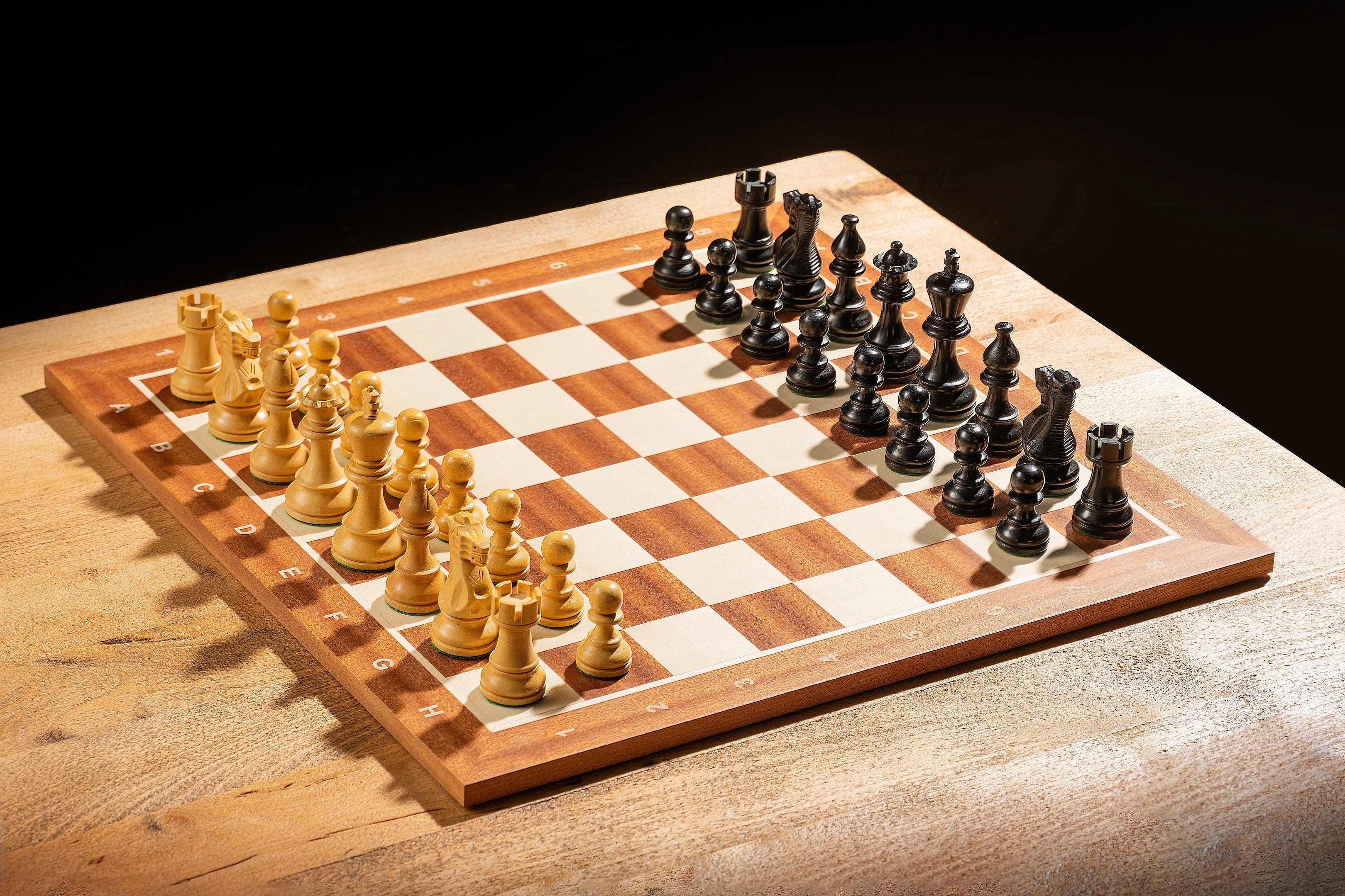 Classic Ebonised 3,5" chess pieces - Classic Ebonised 3,5" chess pieces