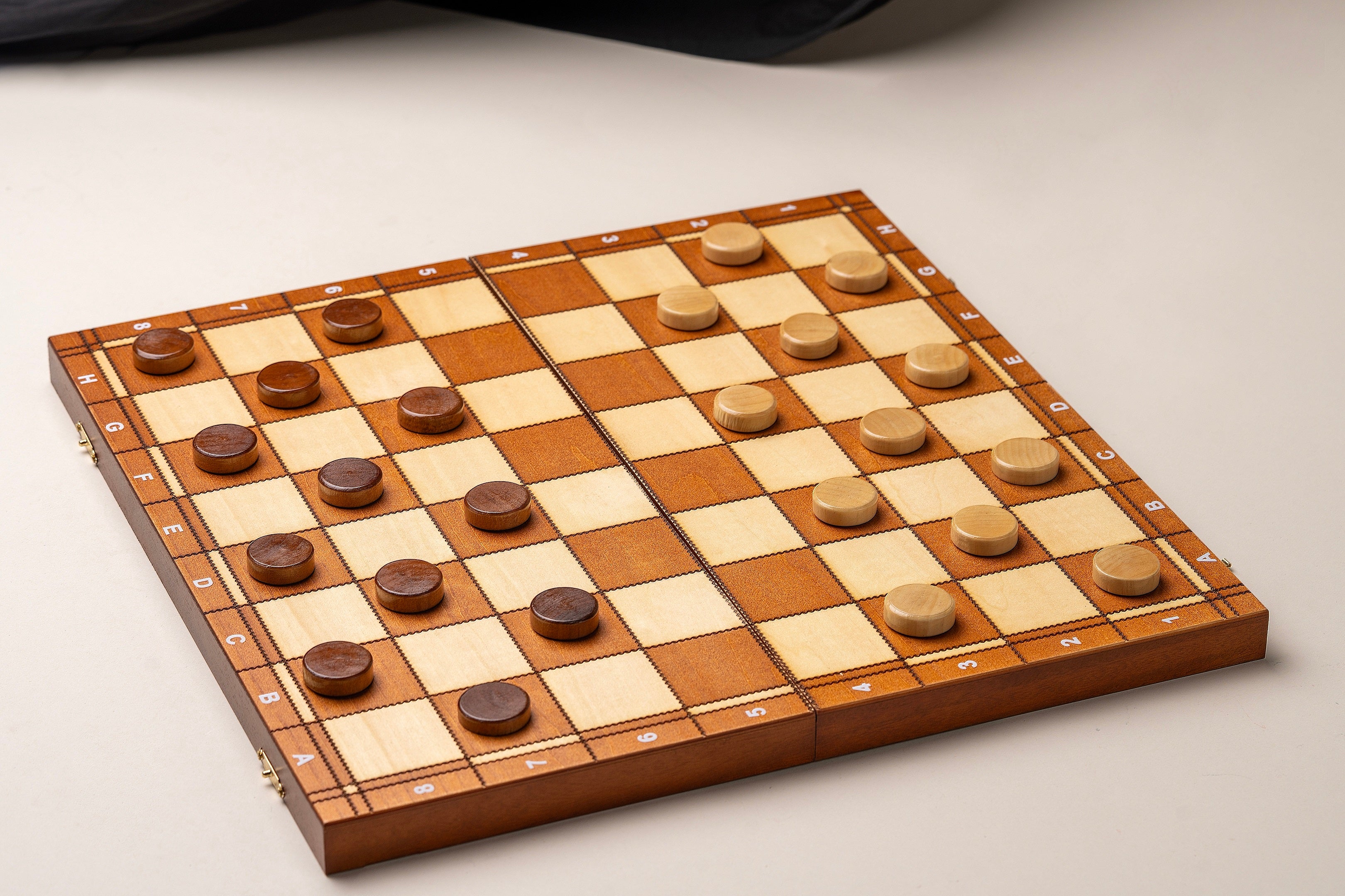 TOURNAMENT No 4 CHESS + CHECKERS + BACKGAMMON - TOURNAMENT No 4 CHESS + CHECKERS + BACKGAMMON