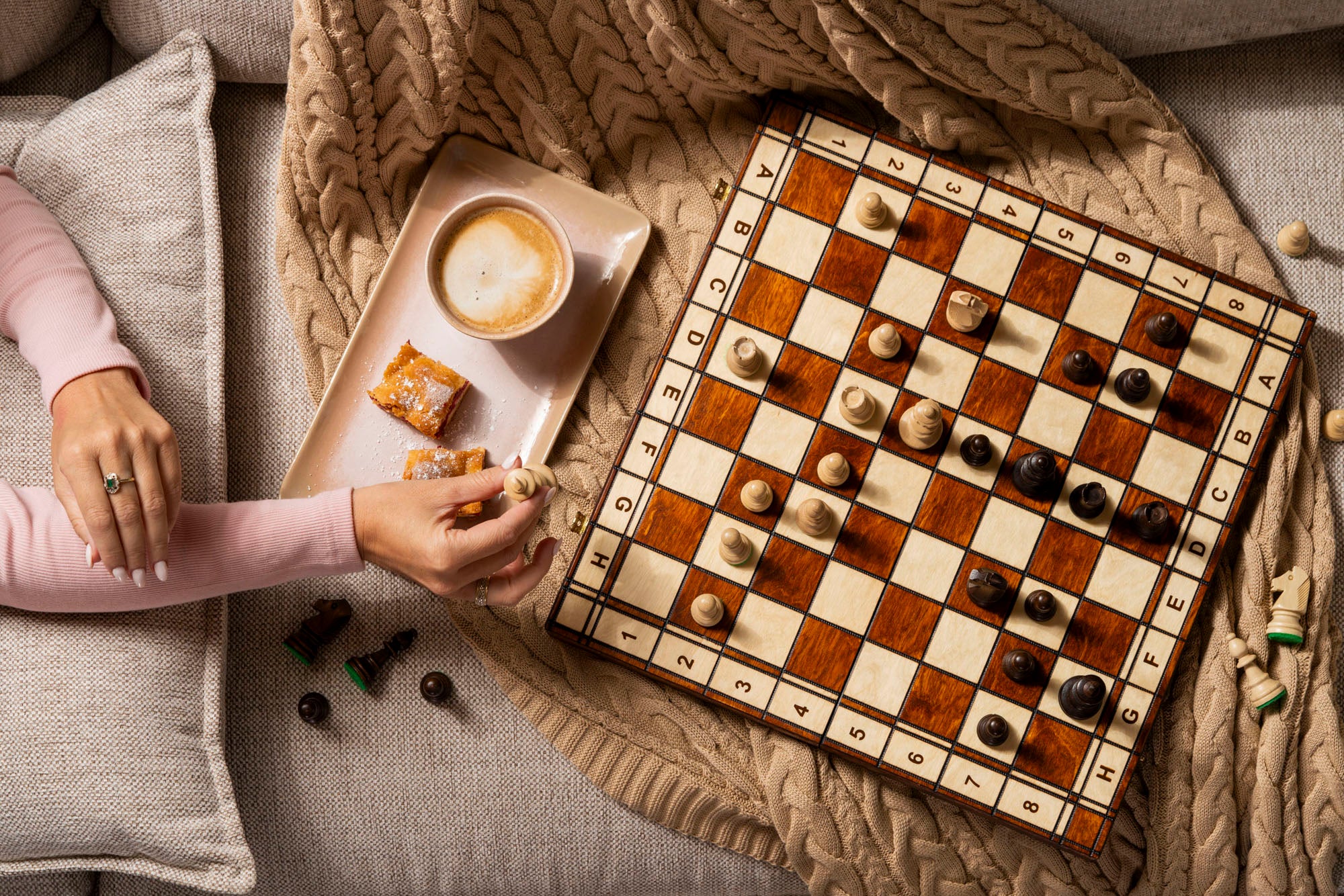 JUPITER" No. 4 Tournament Wooden Chess Set (42x42cm) burned and weighted - JUPITER" No. 4 Tournament Wooden Chess Set (42x42cm) burned and weighted