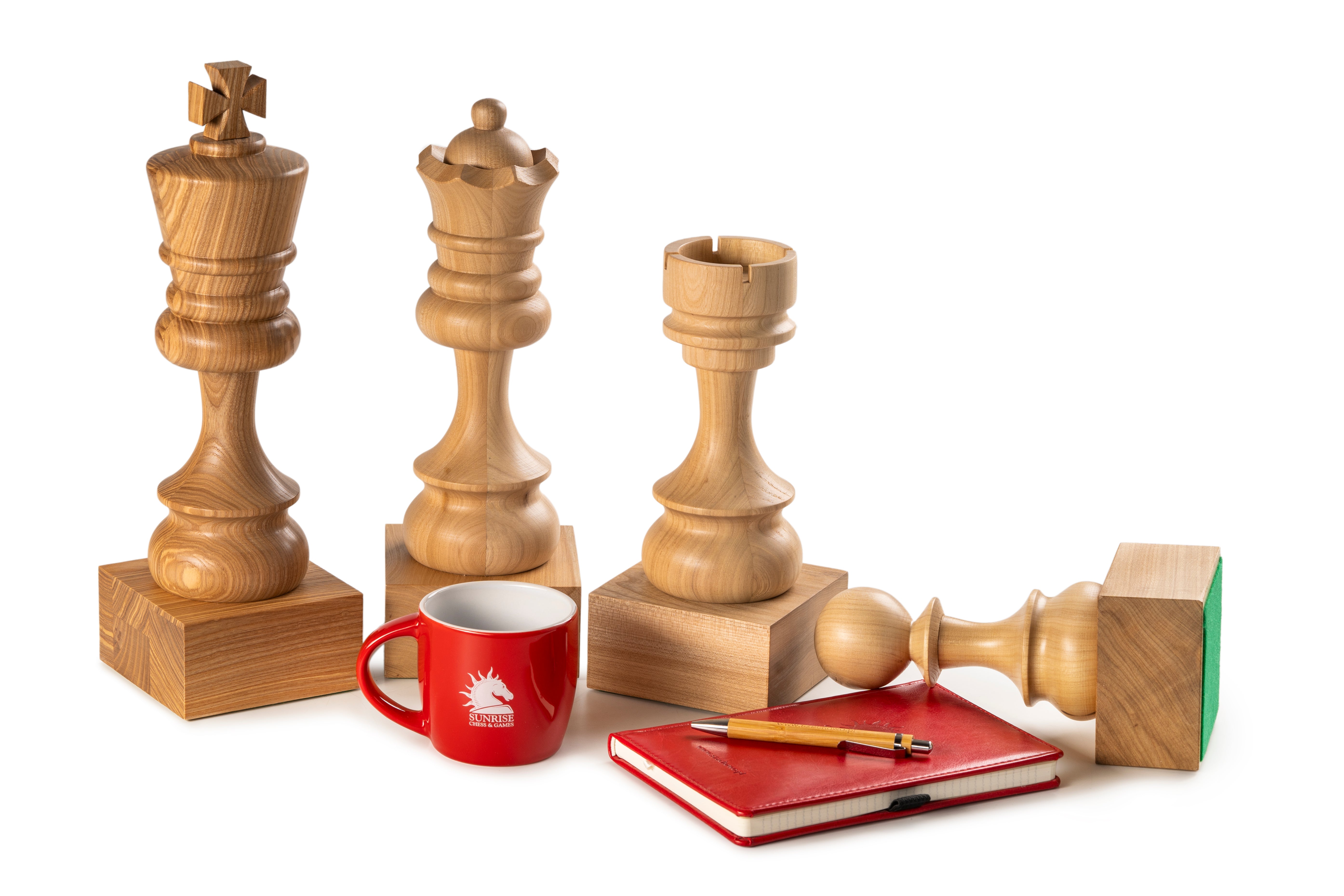 Wooden Chess Trophie - White Queen (35 cm height) - Wooden Chess Trophie - White Queen (35 cm height)