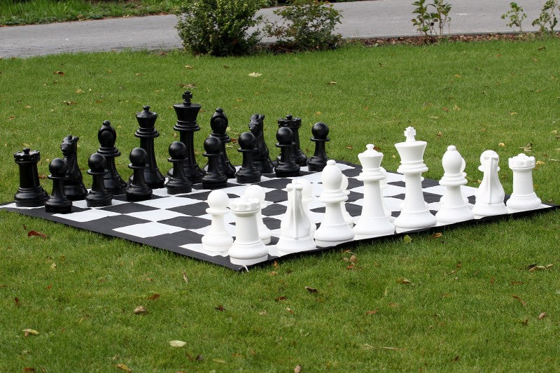 Middle size garden chess set - pieces + nylon chessboard - Middle size garden chess set - pieces + nylon chessboard