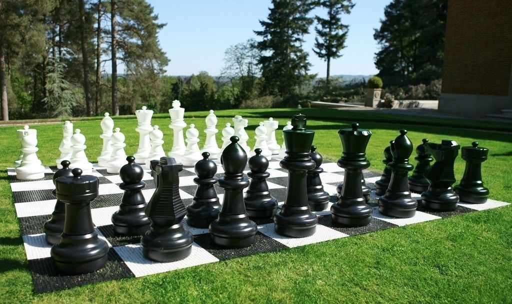 Giant Garden Chess Set 25" (64cm) - Giant Garden Chess Set 25" (64cm)