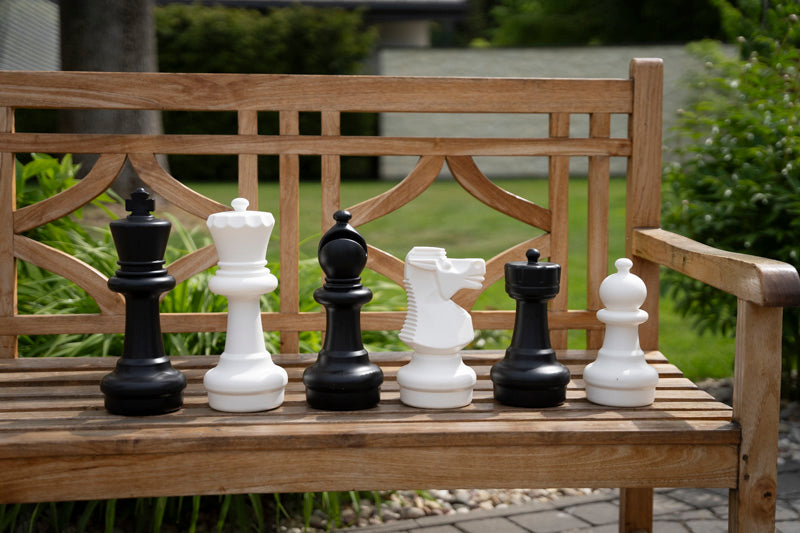 Garden Middle Chess Set With Plastic Board - Garden Middle Chess Set With Plastic Board