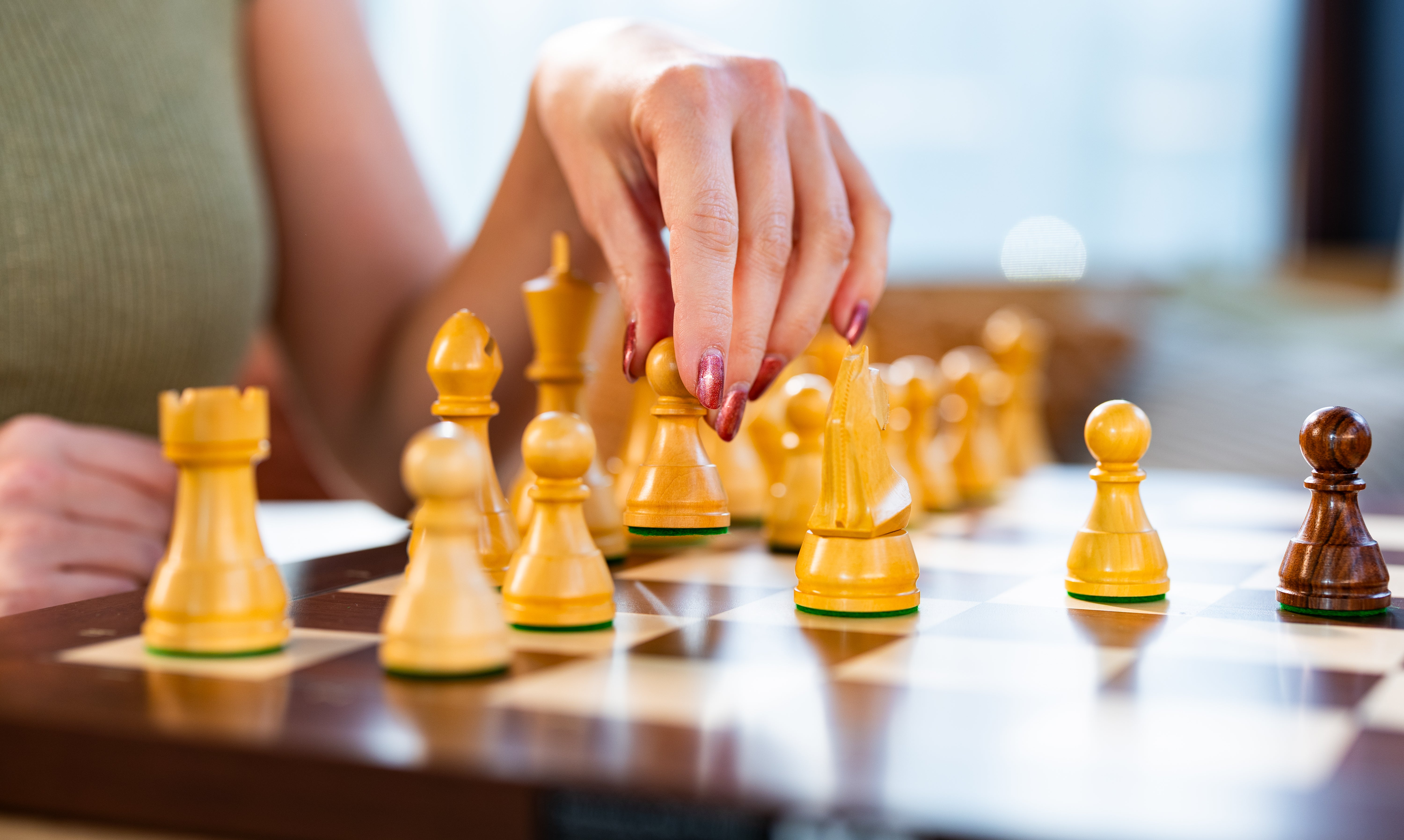 DGT modern wooden chess pieces for electronic boards - DGT modern wooden chess pieces for electronic boards