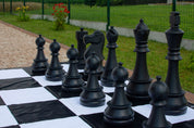 Giant chess pieces (king height 90 cm)
