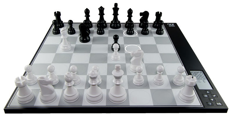 DGT Centaur - Chess Computer - DGT Centaur - Chess Computer