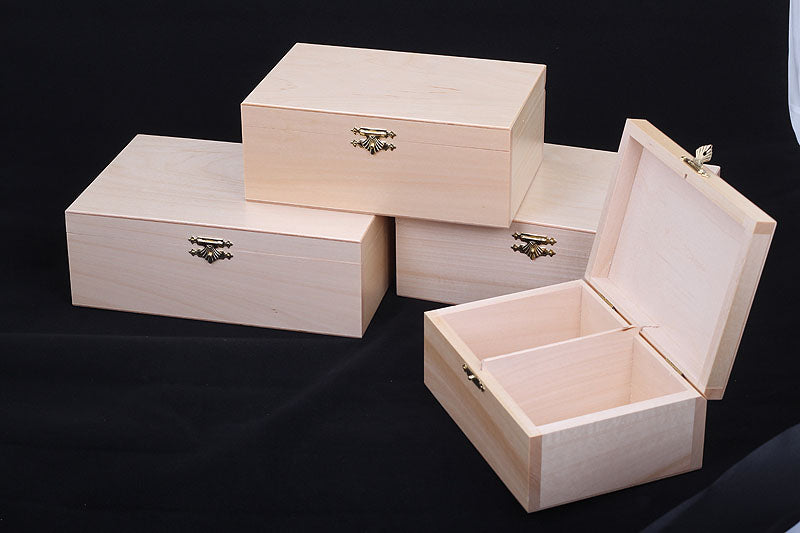 WOODEN CASE FOR No. 6 CHESS PIECES - 802ce5fe8cf011d5b0b3ff733d4a94ff