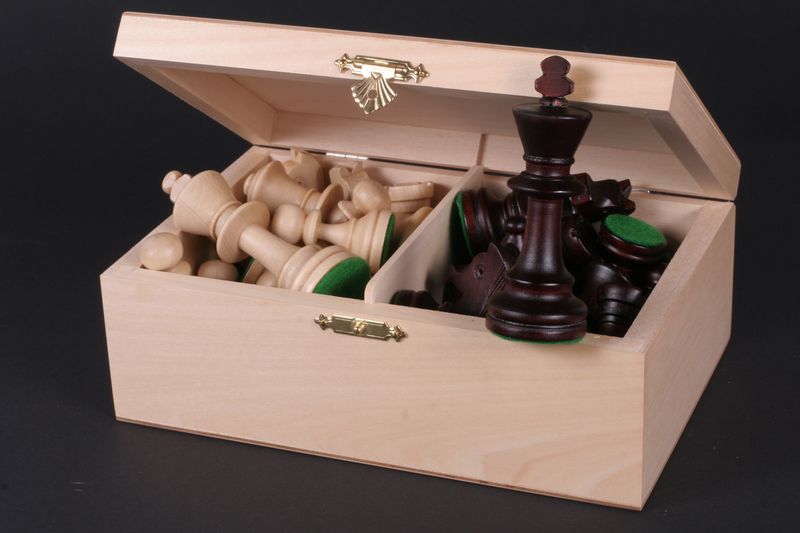 STAUNTON Std No 6 (in wooden box, light) - STAUNTON Std No 6 (in wooden box, light)