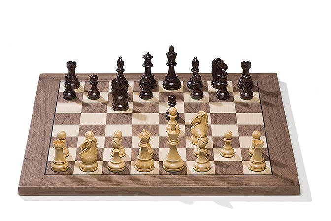 DGT USB electronic chessboard, walnut/ maple + Royal pieces - DGT USB electronic chessboard, walnut/ maple + Royal pieces