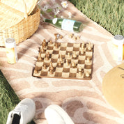 Wobble designer chess set